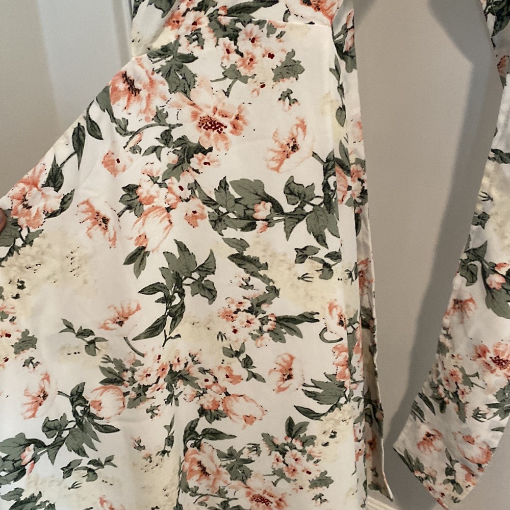 Floral Cutout Midi Dress in Soft Cream and Pink - Picture 3 of 6
